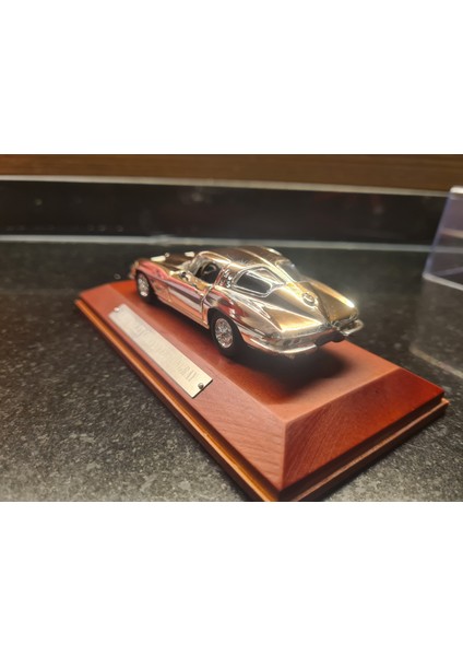 1/43 Chevrolet Corvette Stingray Silver 1963