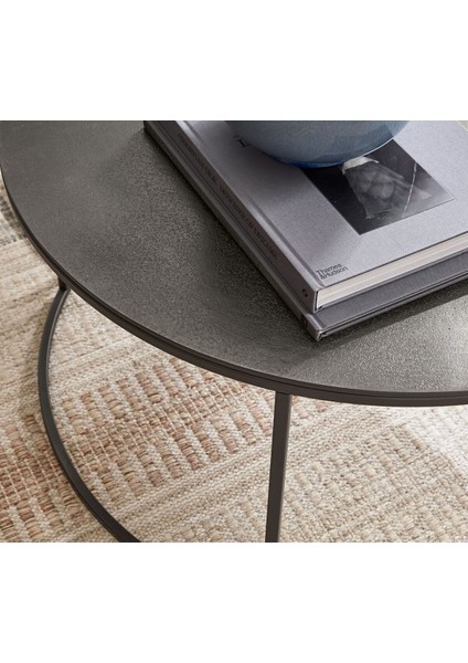 Duke Yuvarlak Metal Iç Içe Geçen Sehpa, Antik Bronz Kaplama, Minimalist Tasarım modelleri