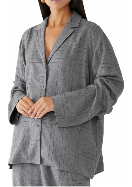 Monogram Desenli Flanel Pijama Üstü indirimleri