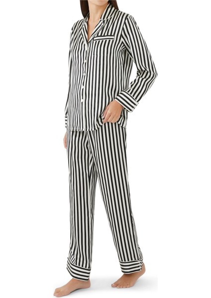 Şık Lila Çizgili Ipek Pijama Takımı
