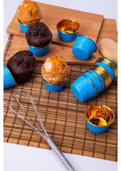 Mavi Parlak Karton 25'Li Kek Kalıbı Kenarı Gold Kaplama Fırında Dağılmayan 6.5X4 cm Muffin Cupcake