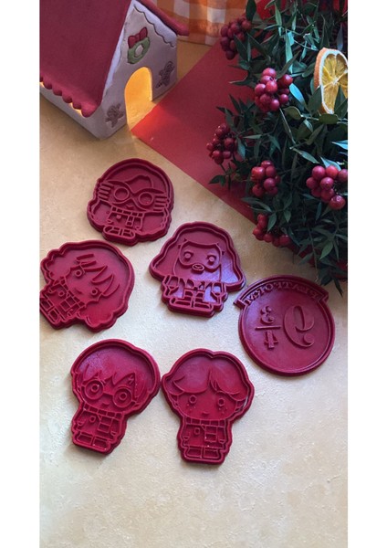 Harry Potter Kurabiye Kalıbı Ve Şeker Hamuru Kalıbı Seti fırsatları