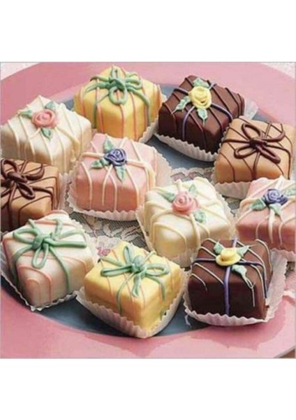 Kek Kalıbı Kare Şekilli Silikon Çikolata, Sabun, Pasta Kalıbı 9 Bölmeli fırsatları