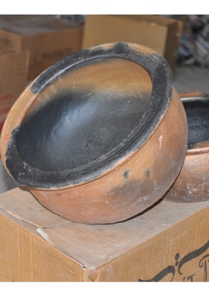Toprak Güveç El Yapımı 30 cm Ürün 1 Adet Kapak .