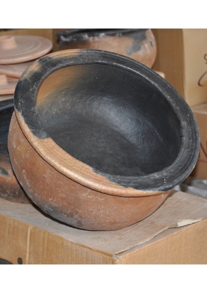 Toprak Güveç El Yapımı 30 cm Ürün 1 Adet Kapak .
