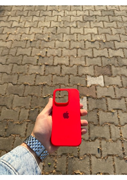Apple iPhone 15 Pro Kırmızı Lansman Uyumlu Içi Kadife Silikon Kılıf modelleri