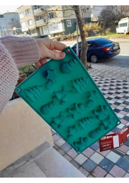 Yılbaşı Temalı Silikon Kurabiye Kek Ve Çikolata Kalıbı fiyatları