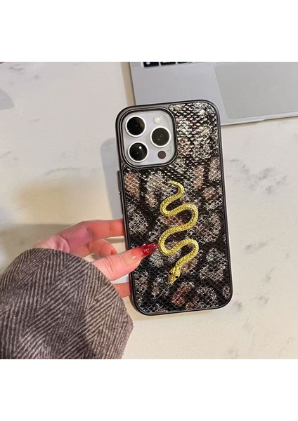 Apple iPhone 16 Pro Max Uyumlu Kılıf Zebana Golden Serpent Silikon Kılıf Siyah
