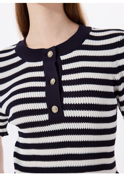 Düğmeli Bisiklet Yaka Normal Çizgili Lacivert - Beyaz Kazak Kadın M5SL-KZK1910