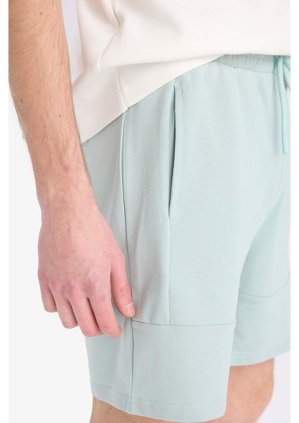 Slim Fit Dar Kesim Dar Paça Basic Düz Şort B8674AX25SP