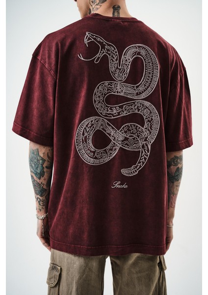 Erkek Snake Nakışlı Yıkamalı Oversize T-Shirt Bordo fırsatları