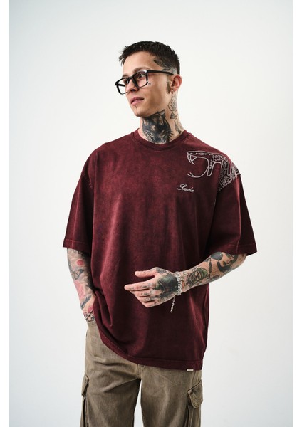 Erkek Snake Nakışlı Yıkamalı Oversize T-Shirt Bordo indirimleri