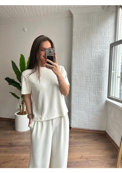 Modal Regular Rahat Kesim Ekru Düz Desen Trend Basic Tişört Eşofman Takım fırsatları