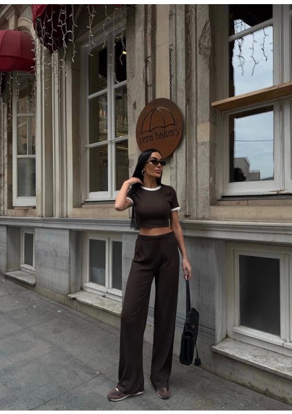 Biyeli Croptop Regular Kesim Fitilli Bol Paça Eşofman Büstiyer Takım - Kahve