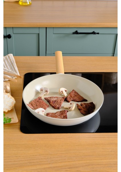 Swiss Crystal Almond Cream Indüksiyon Tabanlı Tava 32 cm indirimleri