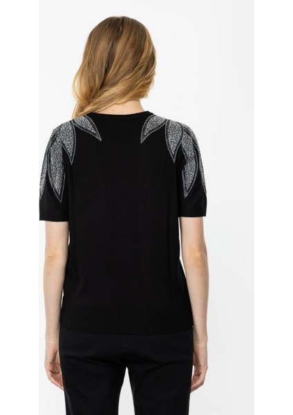 37343 Onteks Kısa Kol Omuzu Taşlı Bluz modelleri