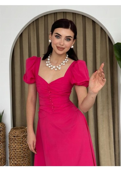 Kare Yaka Düğmeli Elbise