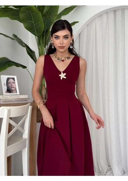 Late Yıldız Detaylı Elbise
