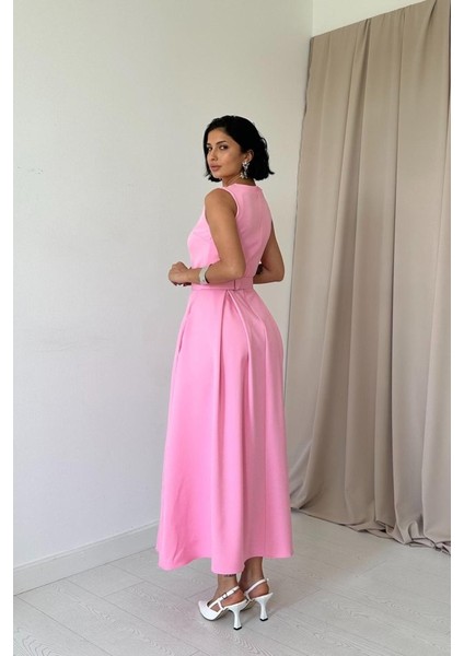 Pembe Halter Yaka Kloş Elbise