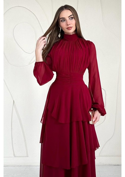 Dik Yaka Bel Detaylı Elbise