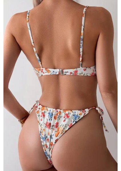 Bağlamalı Çiçek Baskılı Bikini Altı modelleri