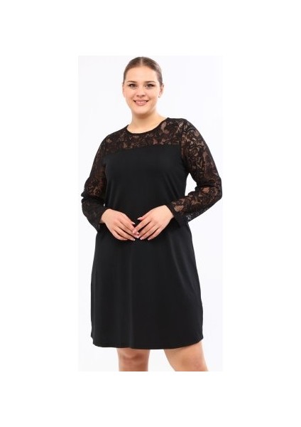 Siyah Renk Yakası ve Kolları Dantel Bluz fırsatları