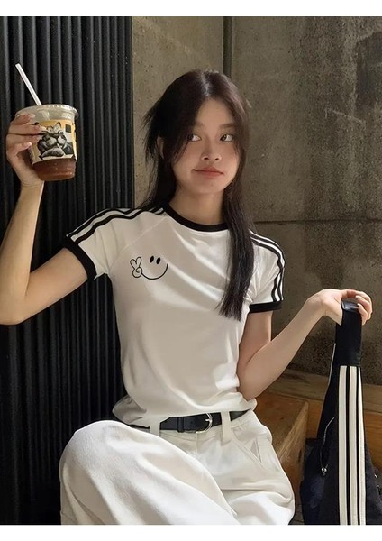 Smile Baskılı Şeritli Bluz Body Crop modelleri