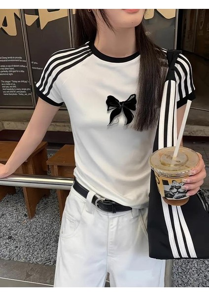 Kurdela Baskılı Şeritli Bluz Body Crop