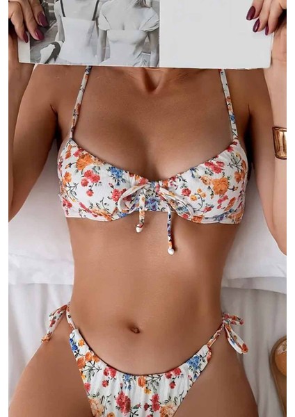 Çiçek Baskılı Bikini Üstü