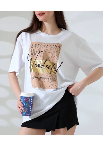 Bej/gold Varak Baskılı Imza Desen Hafif Oversized Regular Tişört