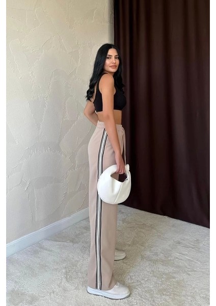 Bej Yanları Şeritli Pantolon