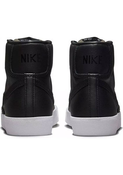 W Blazer Mid '77