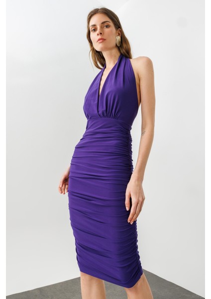 Mor Halter Yaka Drapeli Sırt Dekolteli Midi Boy Elbise