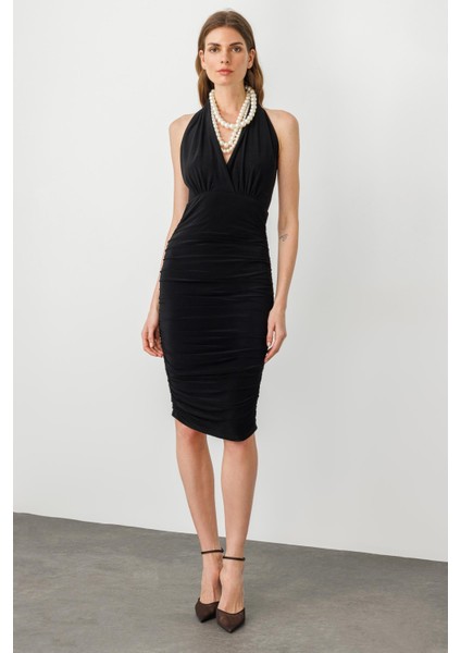 Siyah Halter Yaka Drapeli Sırt Dekolteli Midi Boy Elbise fiyatları