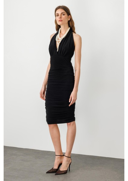 Siyah Halter Yaka Drapeli Sırt Dekolteli Midi Boy Elbise modelleri