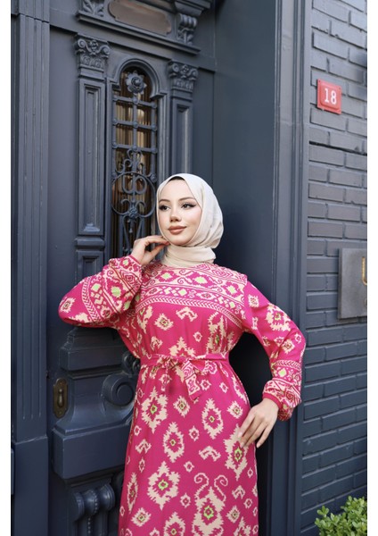 Kadın Pembe %100 Viskon Pamuklu Belden Kuşaklı-Etnik Desen Bol Kesim Tesettür Elbise E477