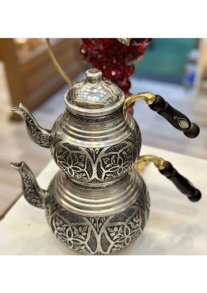 El İşlemeli Bakır Çaydanlık, 3L, Şık ve Dayanıklı Tasarım