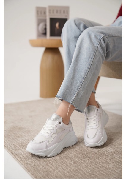 Günlük Ortopedik Kadın Beyaz Sneaker Spor Ayakkabı