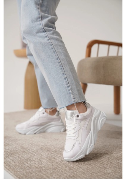 Günlük Ortopedik Kadın Beyaz Sneaker Spor Ayakkabı