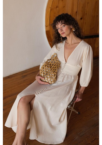 V Yaka Giritli Düğme Detaylı Poplin Elbise Krem 9290-E fiyatları