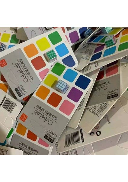 1cm Siyah ve Mavi Stil Çocuk Oyuncakları En Küçük Sihirli Küp Bulmaca Neo Küp 1cm 3x3 Cubo Magico Sticker Yetişkin Eğitim Oyuncakları Çocuklar Için Hediye (Yurt Dışından) fırsatları