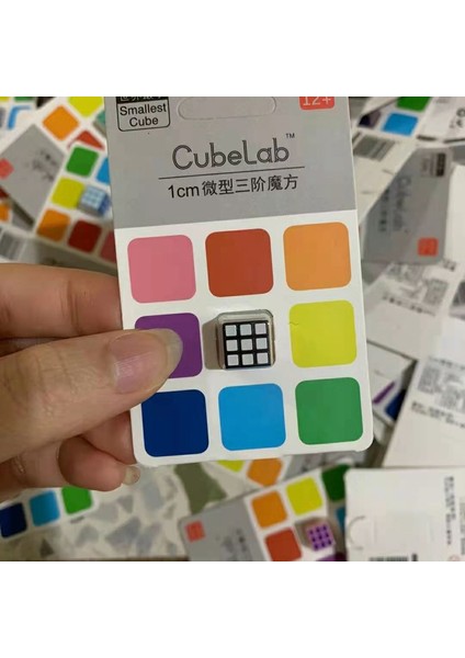 1cm Siyah ve Mavi Stil Çocuk Oyuncakları En Küçük Sihirli Küp Bulmaca Neo Küp 1cm 3x3 Cubo Magico Sticker Yetişkin Eğitim Oyuncakları Çocuklar Için Hediye (Yurt Dışından) indirimleri