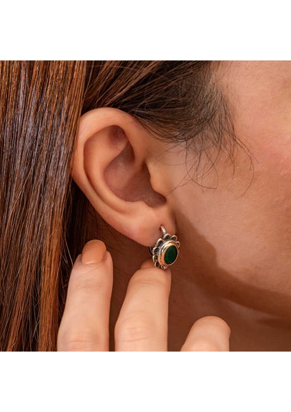 Gümüş Yeşil Çiçek Desenli Otantik Kadın Küpe fırsatları