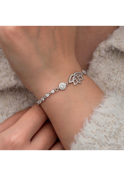 Gümüş Zirkon Taşlı Lotus Kadın Bileklik modelleri