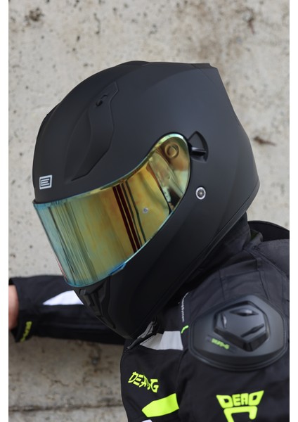 Strada Mat Siyah Kask ( Güneş Vizörlü ) fırsatları