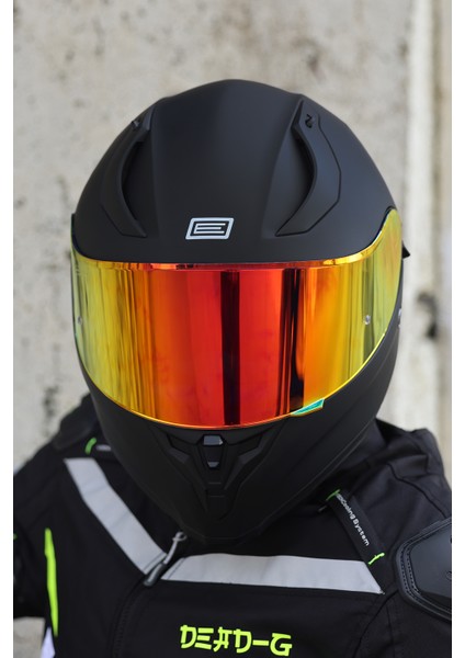 Strada Mat Siyah Kask ( Güneş Vizörlü ) fiyatları