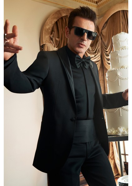 Slim Fit Siyah Armürlü Smokin Takim Elbise