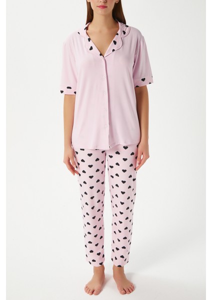 Kadın Lily Yumuşak Doku Pembe Kalpli Ön Düğmeli Kısa Kollu Pijama Takımı