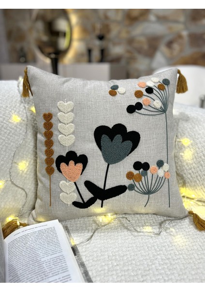 1 Adet Püsküllü Punch Kırlent Kılıfı 43 x 43 cm Yastık Kılıfı Fermuarlı Papatya
