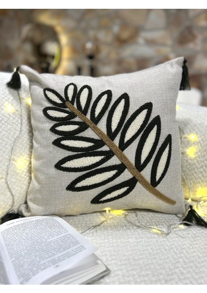 1 Adet Püsküllü Punch Kırlent Kılıfı 43 x 43 cm Yastık Kılıfı Fermuarlı Papatya